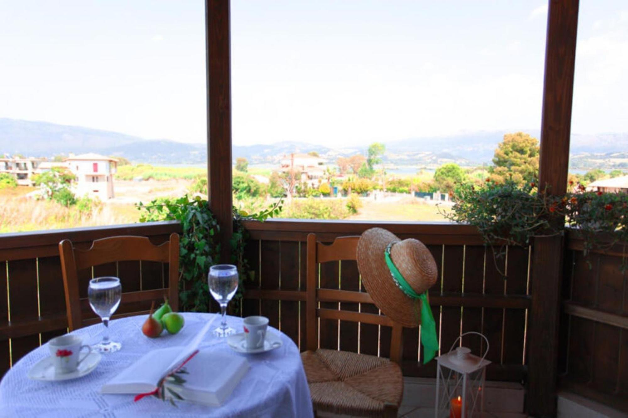 Apartamento Porto Nirikos Lefkada - Private Parking Exterior foto
