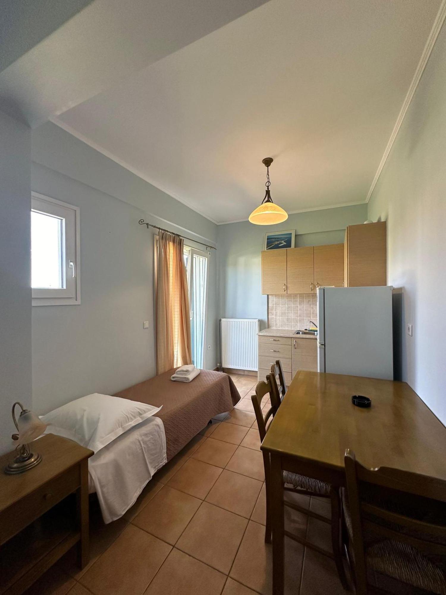 Apartamento Porto Nirikos Lefkada - Private Parking Exterior foto