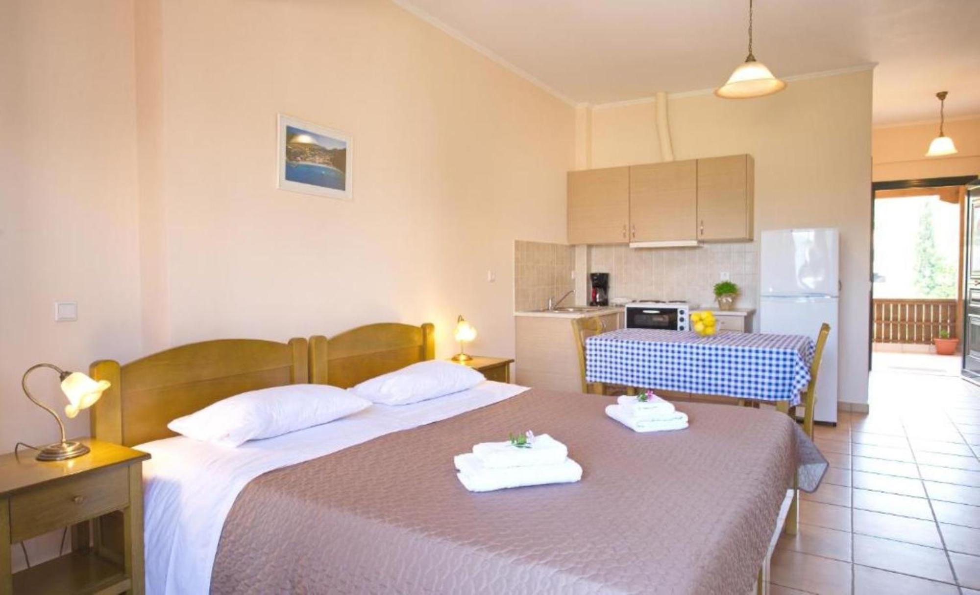 Apartamento Porto Nirikos Lefkada - Private Parking Exterior foto